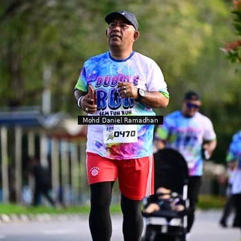 Runner Photo 8417312