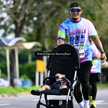 Runner Photo 8417325