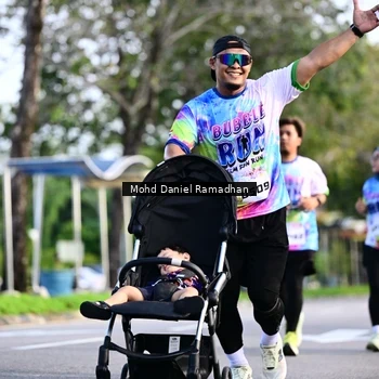 Runner Photo 8417336
