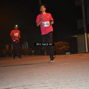 Runner Photo 8417343