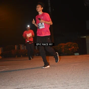 Runner Photo 8417349