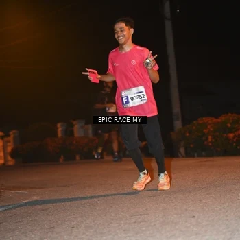 Runner Photo 8417372