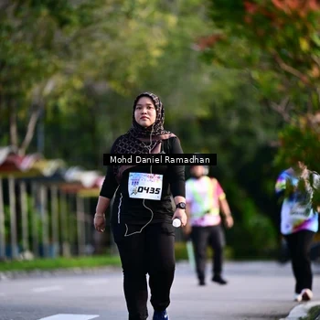 Runner Photo 8417435
