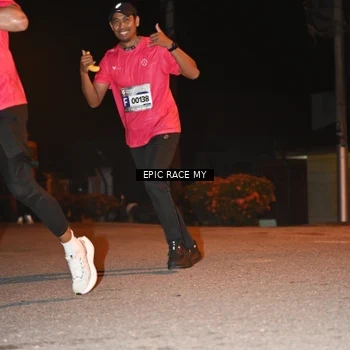 Runner Photo 8417479