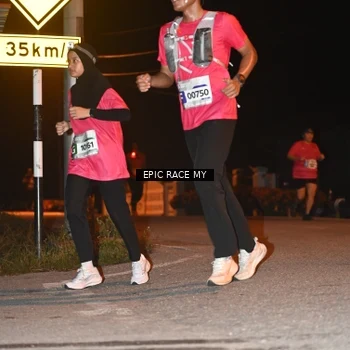 Runner Photo 8417500