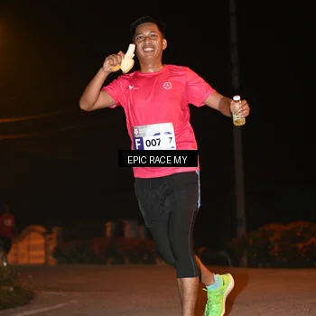 Runner Photo 8417554