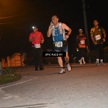 Runner Photo 8417724