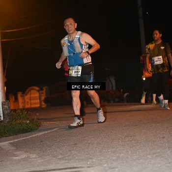 Runner Photo 8417727