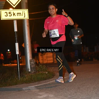 Runner Photo 8417754