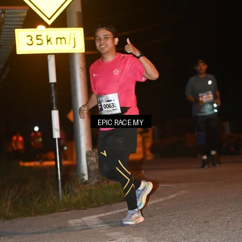 Runner Photo 8417756