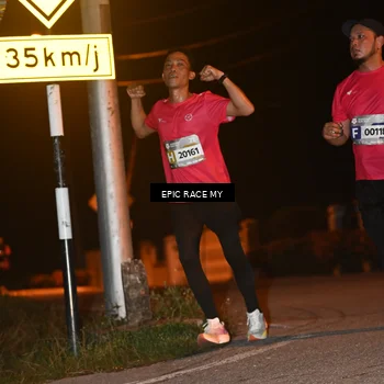 Runner Photo 8417992