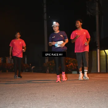 Runner Photo 8418011