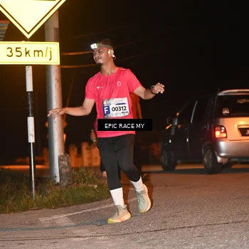 Runner Photo 8418037
