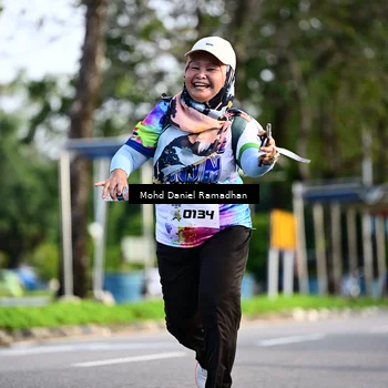 Runner Photo 8418147