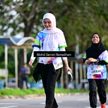 Runner Photo 8418169
