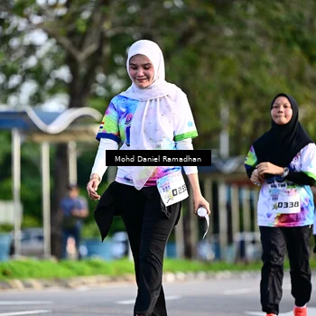Runner Photo 8418176