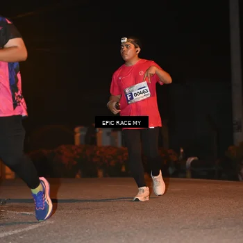 Runner Photo 8418221