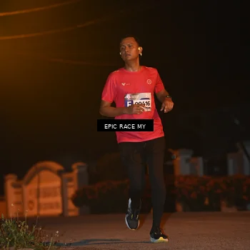 Runner Photo 8418237