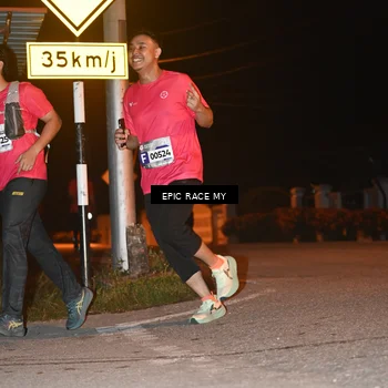 Runner Photo 8418297