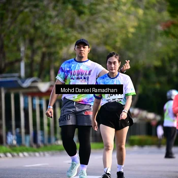 Runner Photo 8418301