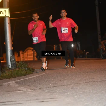 Runner Photo 8418307