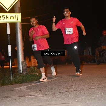 Runner Photo 8418310