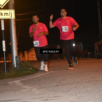 Runner Photo 8418318