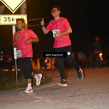 Runner Photo 8418319