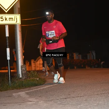 Runner Photo 8418331