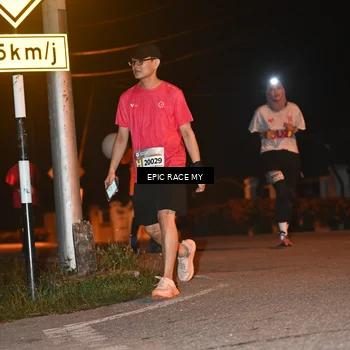 Runner Photo 8418346