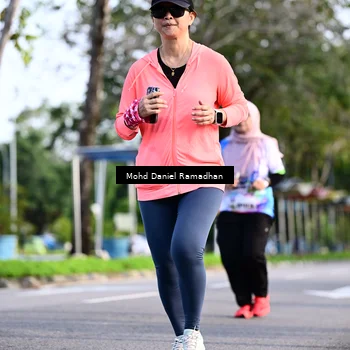 Runner Photo 8418398