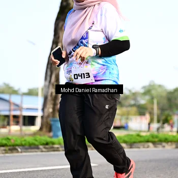 Runner Photo 8418411