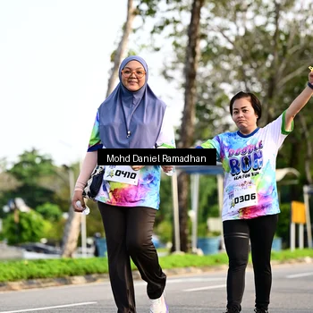 Runner Photo 8418636