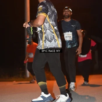 Runner Photo 8418653