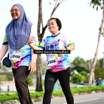 Runner Photo 8418659