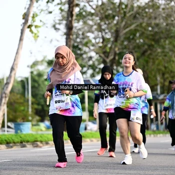 Runner Photo 8418686