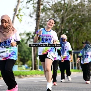 Runner Photo 8418701
