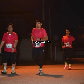 Runner Photo 8418711