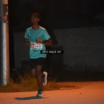 Runner Photo 8418722