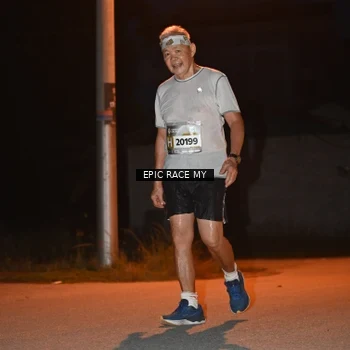 Runner Photo 8418736