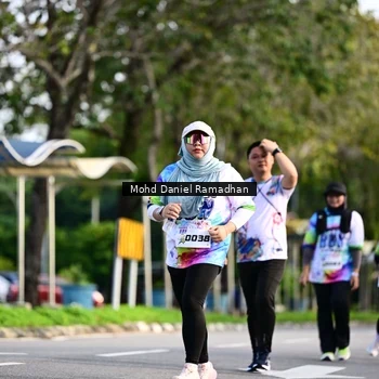 Runner Photo 8418756