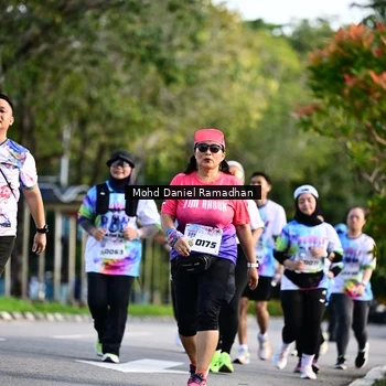 Runner Photo 8418758