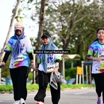 Runner Photo 8418759