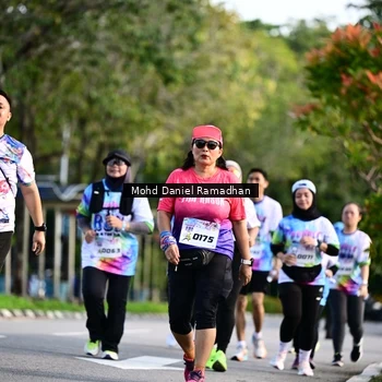 Runner Photo 8418765