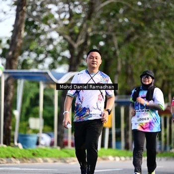 Runner Photo 8418769