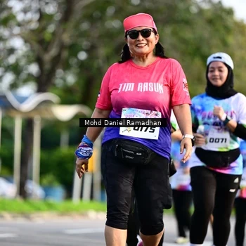 Runner Photo 8418791