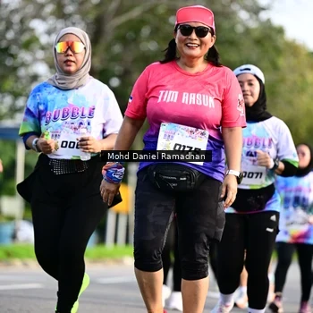 Runner Photo 8418796