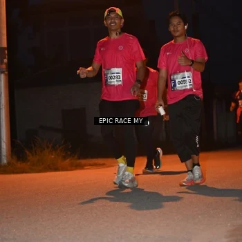 Runner Photo 8418812