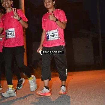 Runner Photo 8418813
