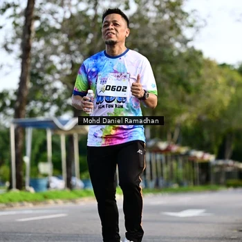 Runner Photo 8418870